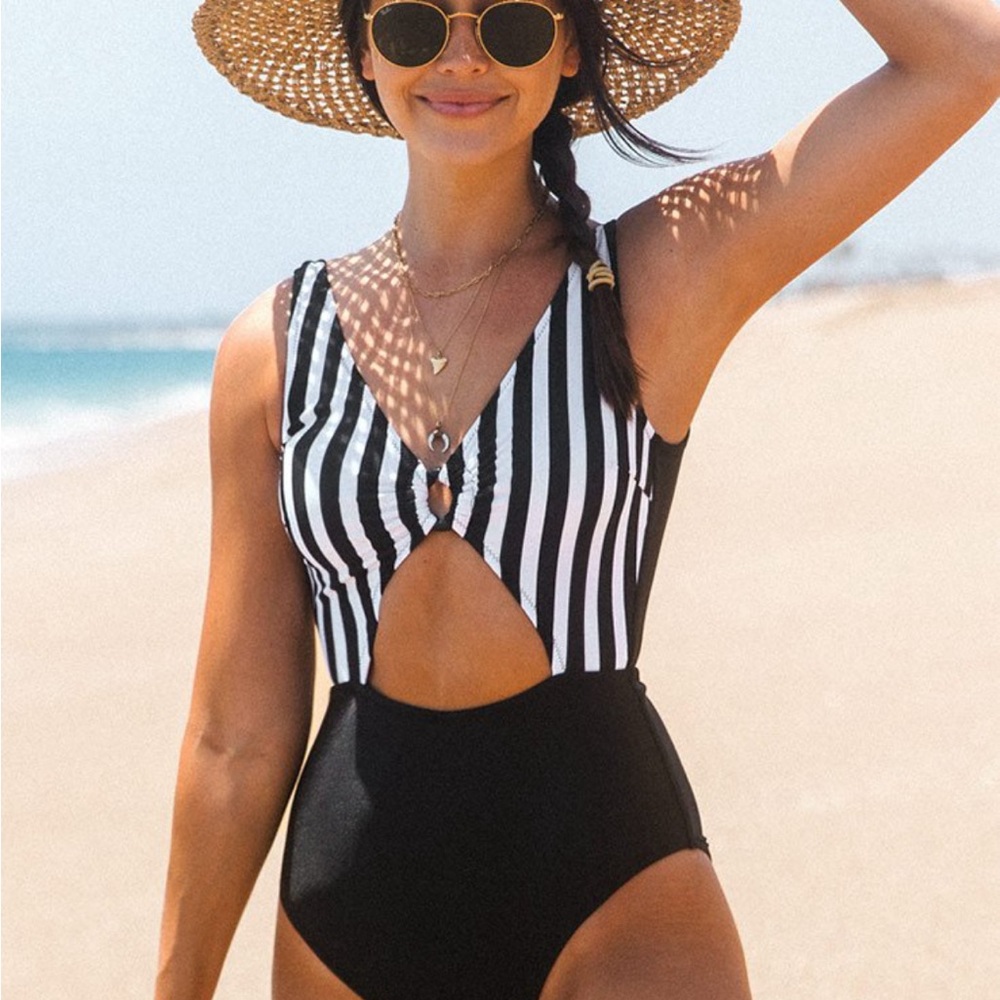 Cupshe Bathing Suit Size S NWT